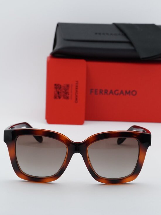 Salvatore Ferragamo SF955S 214 Square Sunglasses - Havana / Brown main image 5
